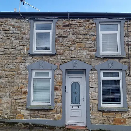 3 Bedroom Modern House. Merthyr Tydfil Near Bike Park Wales And Brecon Beacons National Park Dowlais Exterior photo