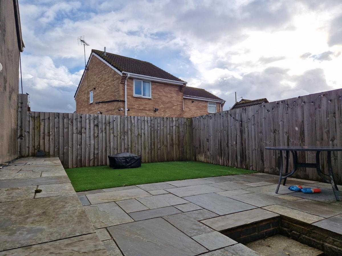 3 Bedroom Modern House. Merthyr Tydfil Near Bike Park Wales And Brecon Beacons National Park Holiday home Dowlais